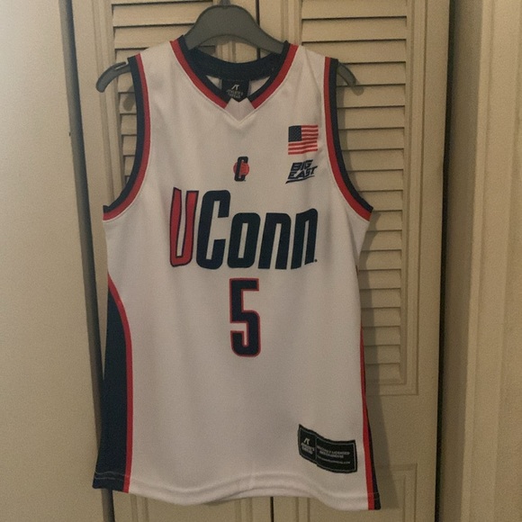 YM UConn /Bueckers - Picture 4 of 7